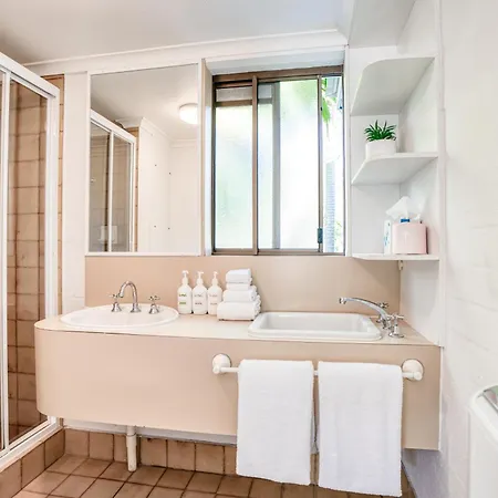 Ocean Breeze Resort Noosa Heads Exterior photo