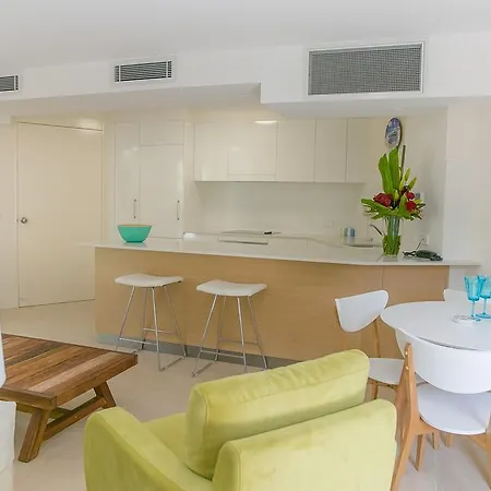 Ocean Breeze Resort Noosa Heads Exterior photo